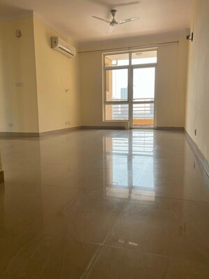 Room in 3 BHK Apartment at Raheja Shilas, Sector 109 – for Sale