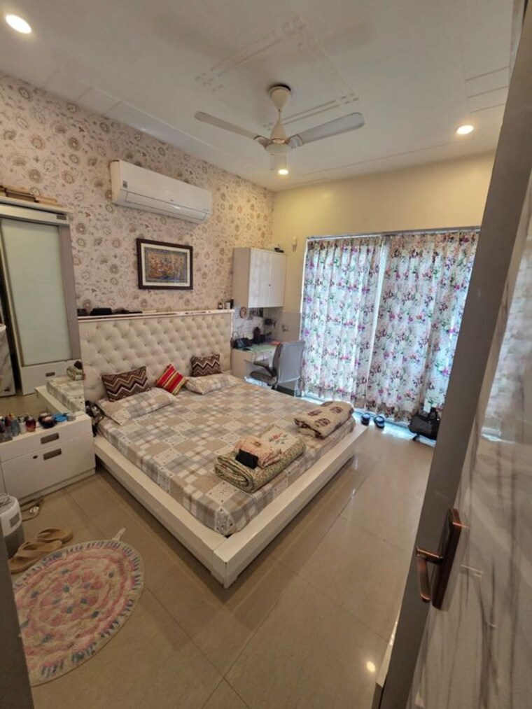 Bedroom, sector 46 3 Bedroom 1750 Sq.Ft. Builder Floor In Sector 46 Gurgaon 10614010