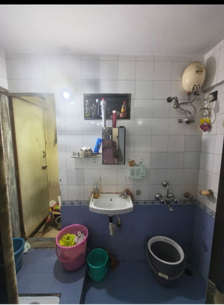 Bathroom, ssb-ashok-nagar 1 Bedroom 450 Sq.Ft. Apartment In Balkum Pada Thane 10614013