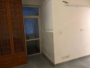 Room in 4 BHK Penthouse at Raheja Shilas, Sector 109 – for Sale