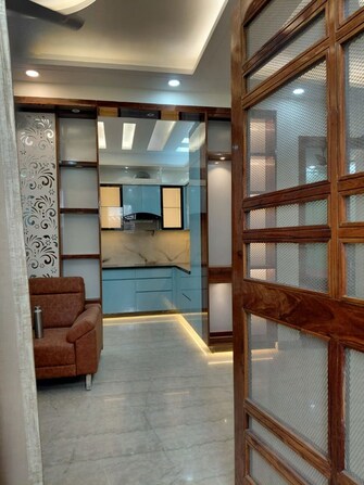 2 BHK + Store Room 112 Sq.Mt. Builder Floor in RWA Apartments Sector 47