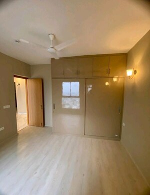 Room in 3 BHK Apartment at M3M Heights, Sector 65 – for Sale
