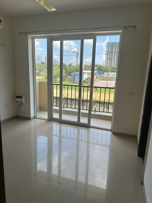 Balcony in 3.5 BHK Apartment at Emaar Emerald Floors Premier, Sector 65 – for Sale