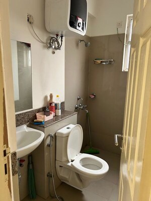 Team Area in 3.5 BHK Apartment at Emaar Emerald Floors Premier, Sector 65 – for Sale