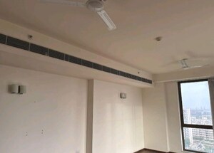 Furnished Amenities in 3 BHK Apartment at M3M Golf Estate, Sector 65 – for Sale