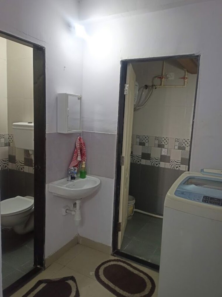 Bathroom, neelkanth-chs-malad-west 1 Bedroom 406 Sq.Ft. Apartment In Malad West Mumbai 10614043