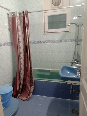 Furnished Amenities in 3 BHK Builder Floor at Vasant Vihar – for Rent
