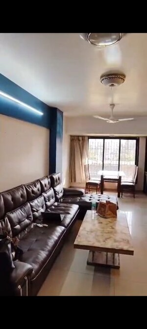 2 BHK Apartment For Rent in DLH Sorrento, Veera Desai Road