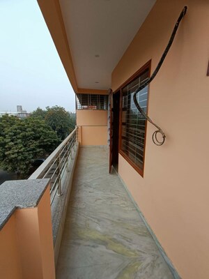 Balcony in 3 BHK Builder Floor at Sector 47 – for Rent