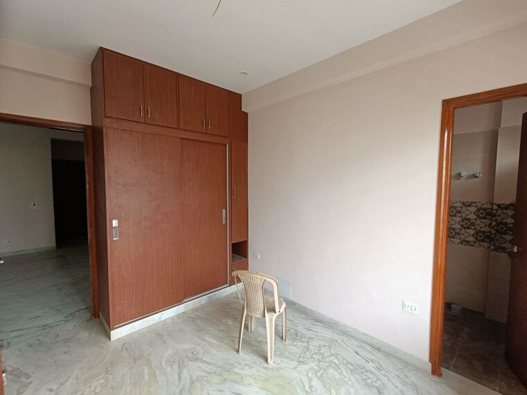 Room, sector 47 3 Bedroom 1400 Sq.Ft. Builder Floor In Sector 47 Gurgaon 10614057