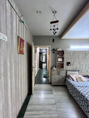 Room in 2 BHK Apartment at Hiranandani Estate, Ghodbunder Road – for Sale