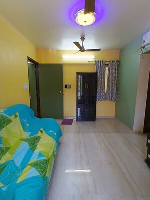 Room in 1 BHK Apartment at Gundecha Greens, Kandivali East – for Sale