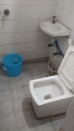 Bathroom in 1 RK Builder Floor at Sector 36 – for Rent