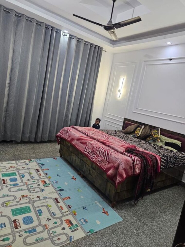 Bedroom, sector 9a 3 Bedroom 342 Sq.Yd. Builder Floor In Sector 9a Gurgaon 10614107