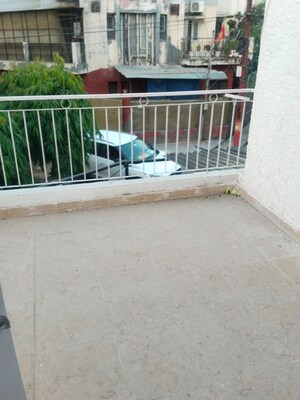 2 BHK Builder Floor For Rent in Sector 36