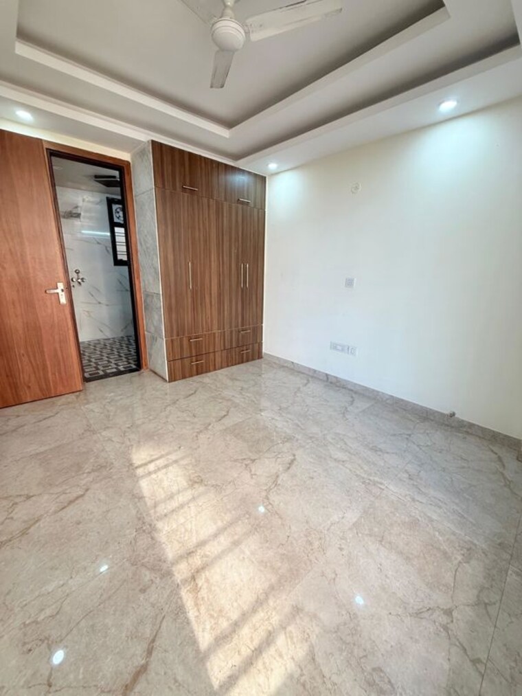 Room, sector 57 2 Bedroom 1000 Sq.Ft. Builder Floor In Sector 57 Gurgaon 10614139