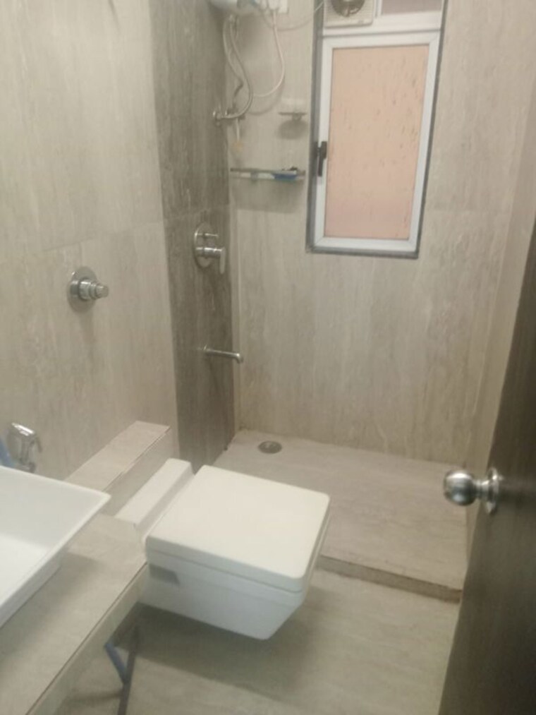 Bathroom, chembur 2 Bedroom 845 Sq.Ft. Apartment In Chembur Mumbai 10614142