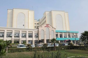  Office Space For Rent in JMD Suburbio, Sector 67