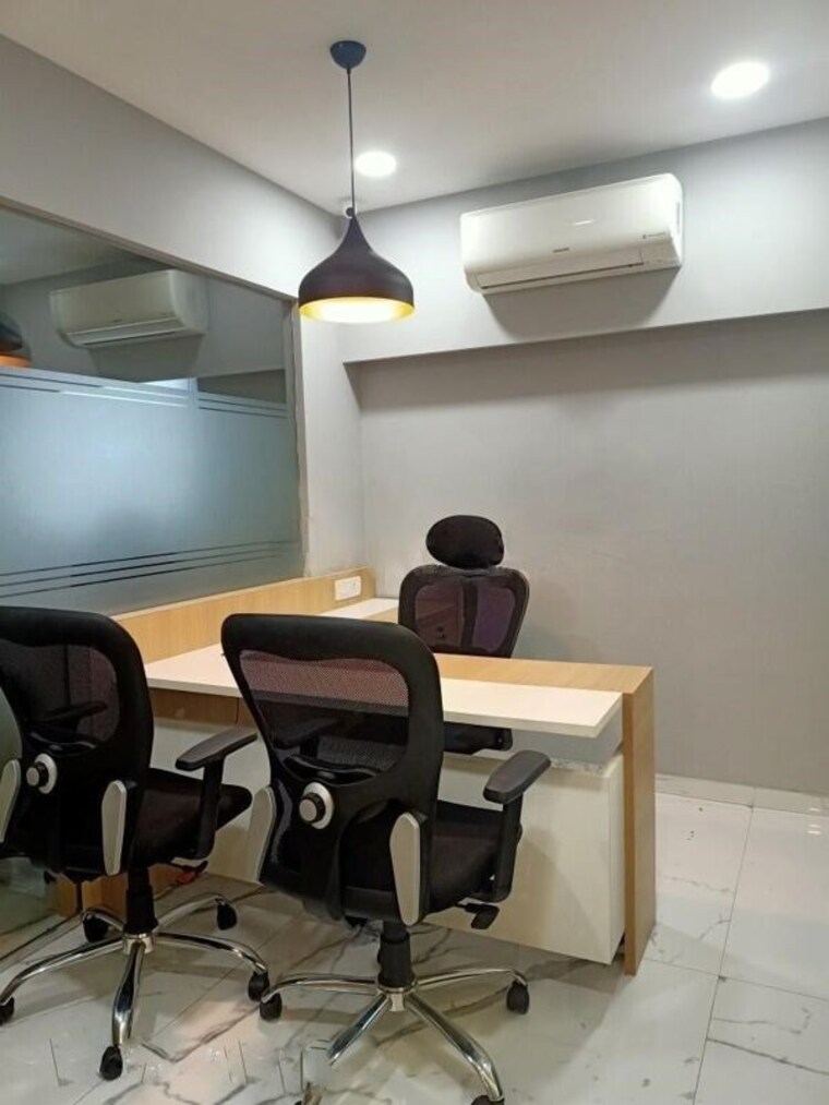 Team Area, south tukoganj Commercial Office Space 1300 Sq.Ft. In South Tukoganj Indore 10614182