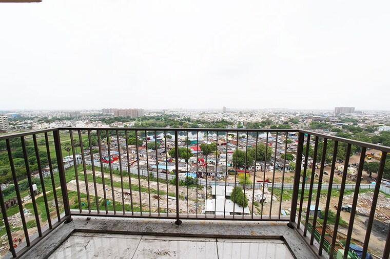 Balcony, new maninagar 3 Bedroom 226 Sq.Yd. Independent House In New Maninagar Ahmedabad 10614188