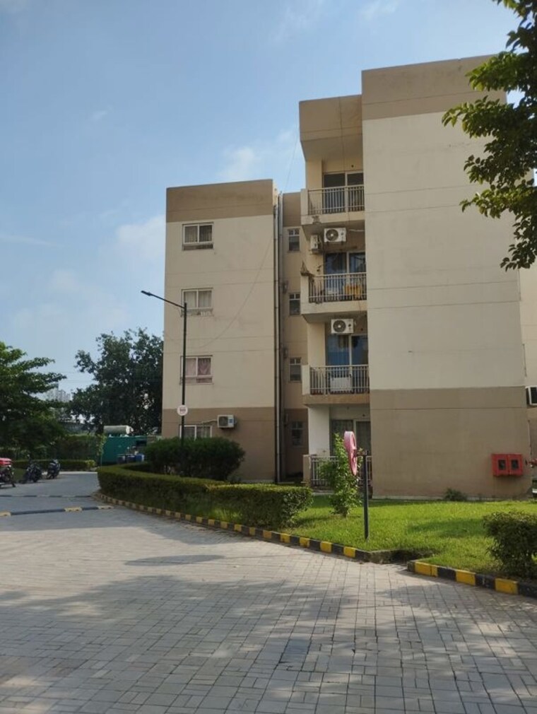 Exterior View, lohgarh 1 Bedroom 625 Sq.Ft. Apartment In Lohgarh Zirakpur 10614167