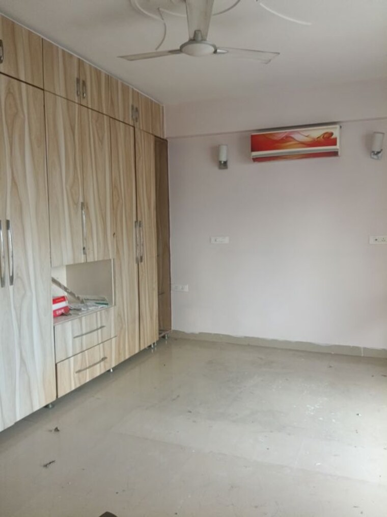 Room, bhawna-apartment 4 Bedroom 3200 Sq.Ft. Apartment In Sector 43 Gurgaon 10614196