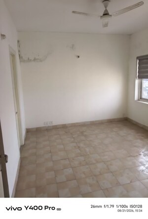 Room in 3 BHK Apartment at BPTP Princess Park, Sector 86 – for Rent