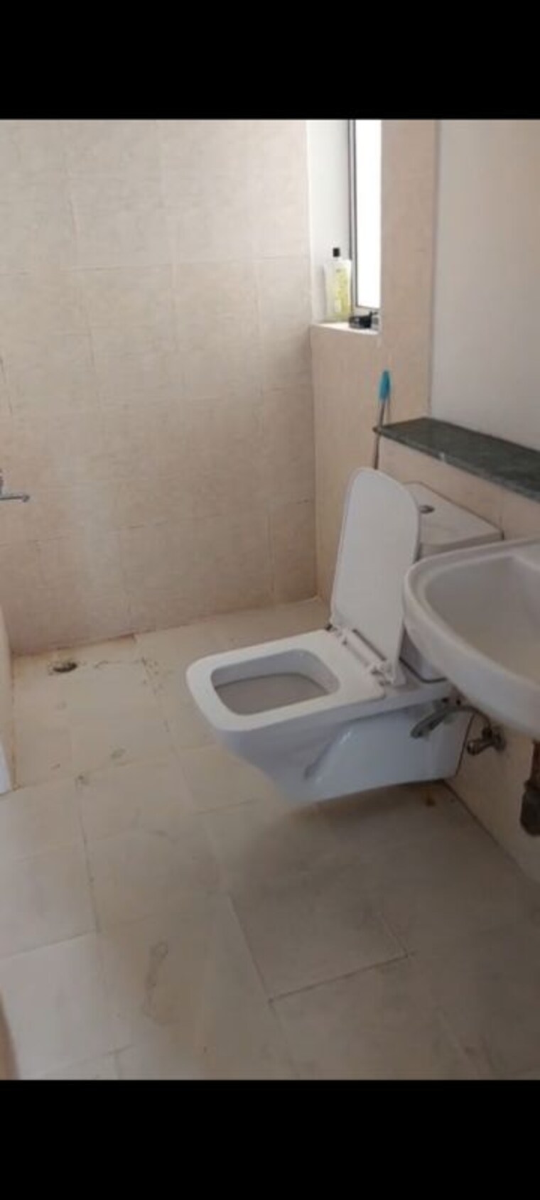 Bathroom, jaypee-greens-kosmos 2 Bedroom 945 Sq.Ft. Apartment In Sector 134 Noida 10614220