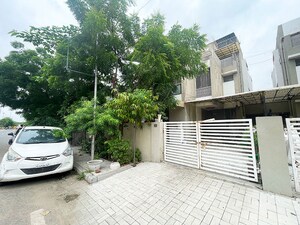 4 BHK Independent House For Sale in Vastral