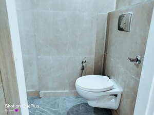 Bathroom in 1 BHK Builder Floor at Gold Souk Golf Links Plots, Sushant Lok I – for Rent