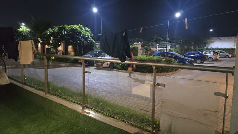 Swimming Pool, shree-vardhman-victoria 3.5 Bedroom 1950 Sq.Ft. Apartment In Sector 70 Gurgaon 10614232