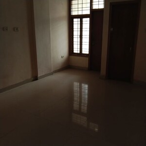 Room in  Office Space at Bankman Colony – for Rent