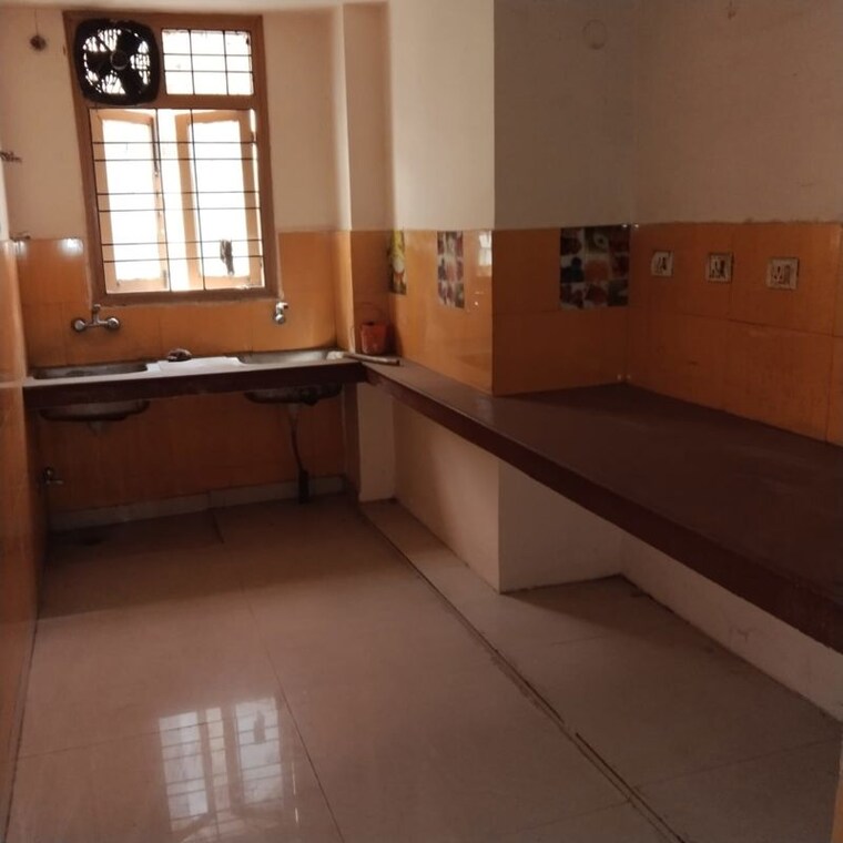 Kitchen, bankman colony Commercial Office Space 3000 Sq.Ft. In Bankman Colony Patna 10612726