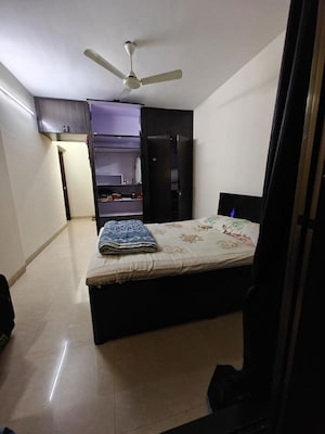 Bedroom in 1 BHK Apartment at Sindhi Society Chembur, Chembur – for Rent