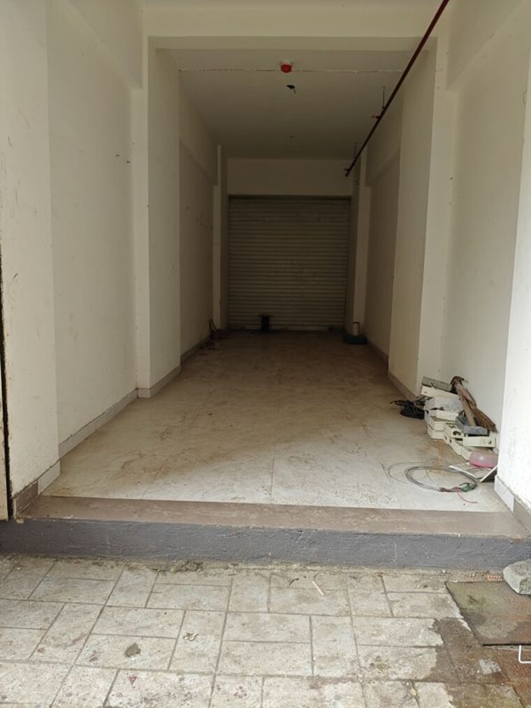Room, chembur Commercial Shop 210 Sq.Ft. In Chembur Mumbai 10614258