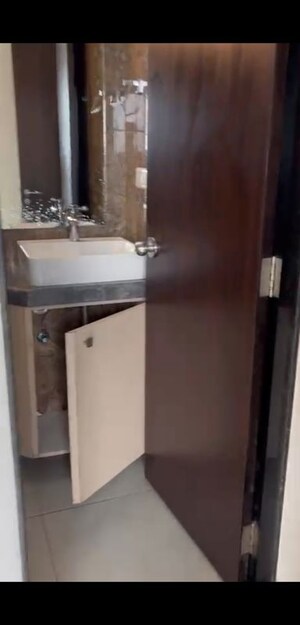  2 BHK Apartment at L&T Emerald Isle, Powai – for Rent