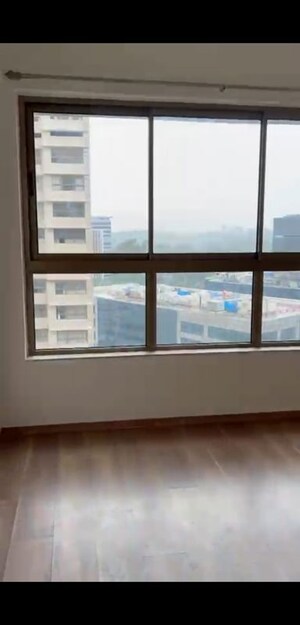 Room in 2 BHK Apartment at L&T Emerald Isle, Powai – for Rent