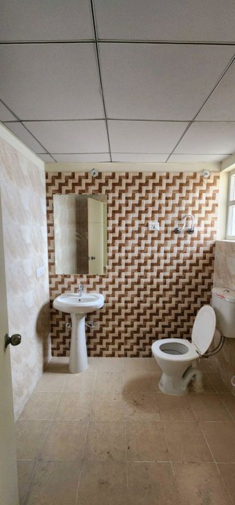 Bathroom, gaur-city-7th-avenue 3 Bedroom 1350 Sq.Ft. Apartment In Sector 4 Greater Noida Greater Noida 10614294