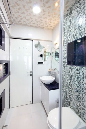 Attached Bathroom in 4 BHK Apartment at Evershine Cosmic, Andheri West – for Rent