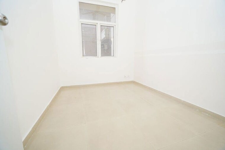 Room, mahagun-mywoods-ii 2.5 Bedroom 1110 Sq.Ft. Apartment In Sector 16c Greater Noida Greater Noida 10614309