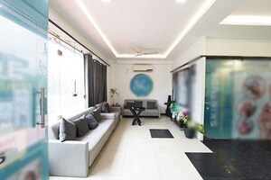 Team Area in  Shop at Satellite – for Sale