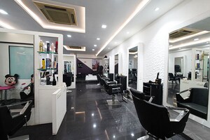 Gym in  Shop at Satellite – for Sale