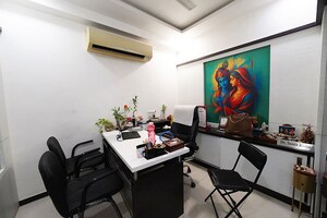 Team Area in  Shop at Satellite – for Sale
