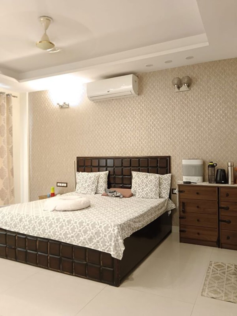 Bedroom, ansal-api-versalia 4 Bedroom 2200 Sq.Ft. Apartment In Sector 67a Gurgaon 10614322