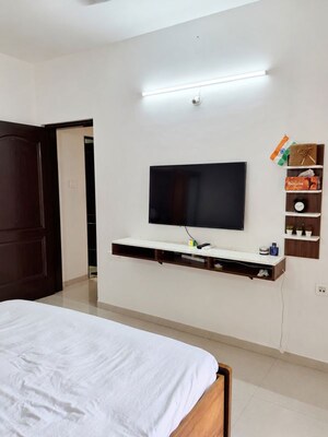 Room in 1 BHK Apartment at Nyati Evara, Kondhwa – for Rent