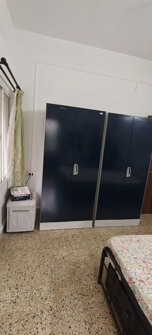 Room in 2 BHK Apartment at Senapati Bapat Road – for Rent