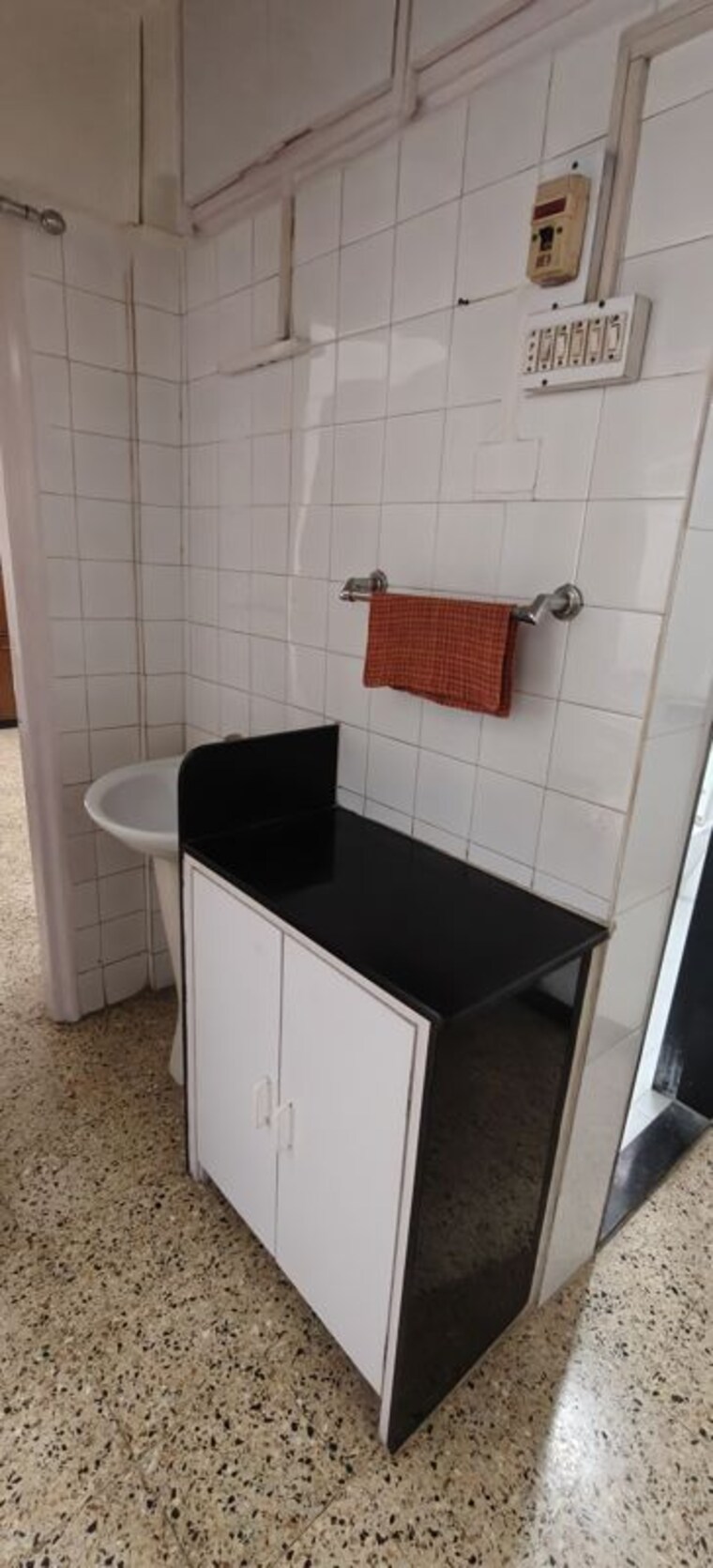Attached Bathroom, senapati bapat road 2 Bedroom 1500 Sq.Ft. Apartment In Senapati Bapat Road Pune 10606344