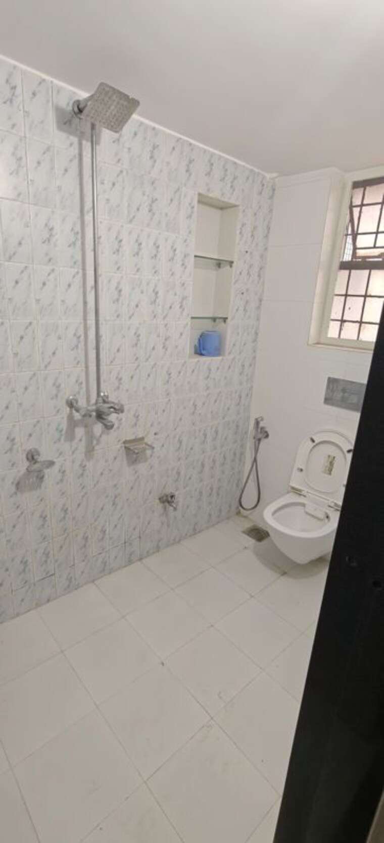 Bathroom, senapati bapat road 2 Bedroom 1500 Sq.Ft. Apartment In Senapati Bapat Road Pune 10606344