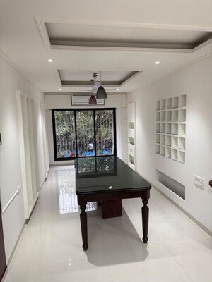 Bedroom in 3 BHK Apartment at Chembur – for Rent