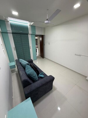 Living Room in 3 BHK Apartment at Chembur – for Rent